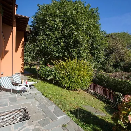Sleeps 4 Apartman *